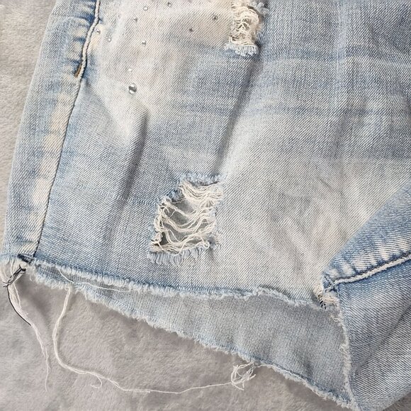 Est 1946 Womens Distressed Raw Hem Denim Jean Shorts‎ Size 6 Light Wash Casual - Picture 6 of 12